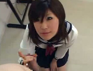 Chinese college girl make head in the classroom